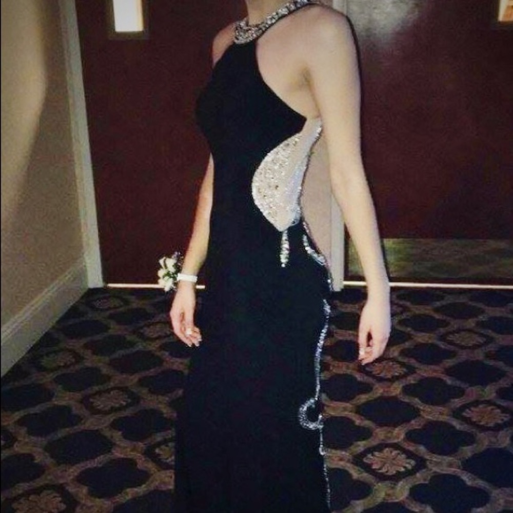 PROM DRESS!! (old photos, bad quality)